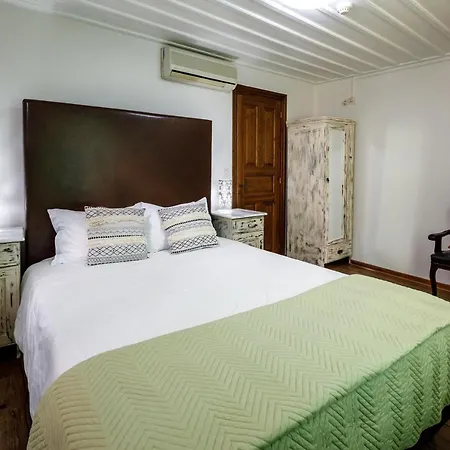 Guest house Kapodistrias 3*